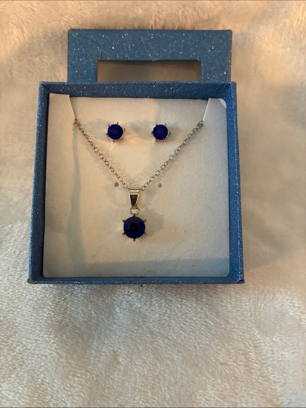 Blue Crystal Pendant Necklace and Stud Earrings Set. approx 10.5 inches